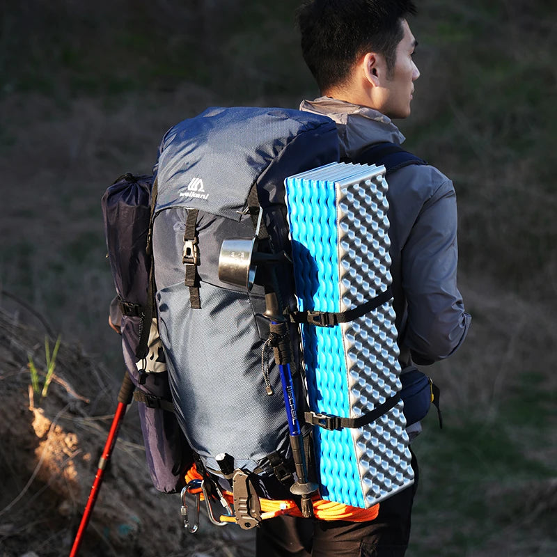 Wanderrucksack 60L wasserdicht – leicht & mit Regenhülle