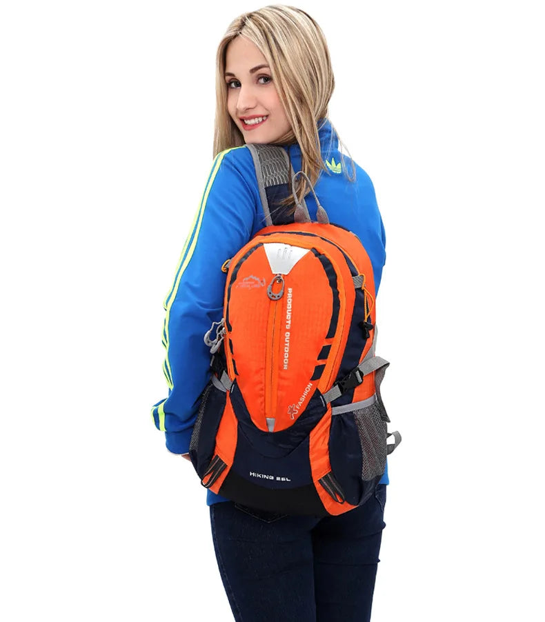 Wanderrucksack 25L – Leichter Rucksack mit Laptopfach