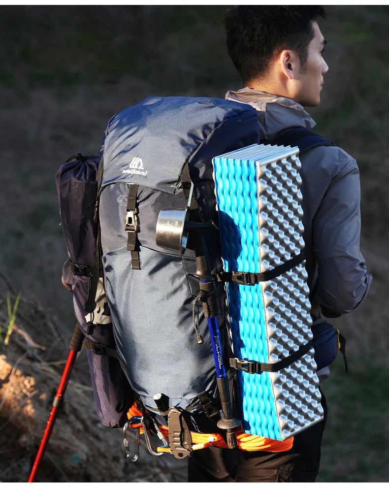 Wanderrucksack 60L wasserdicht – leicht & mit Regenhülle