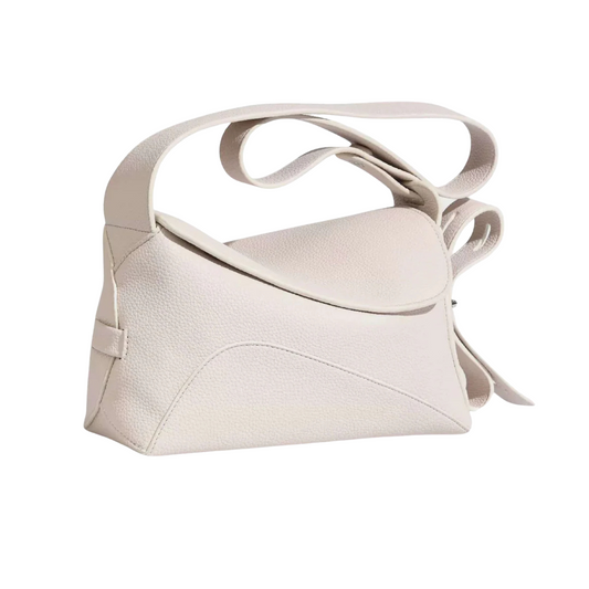 Handtasche aus veganem Leder mit raffinierter, sanft genarbter Textur 3L