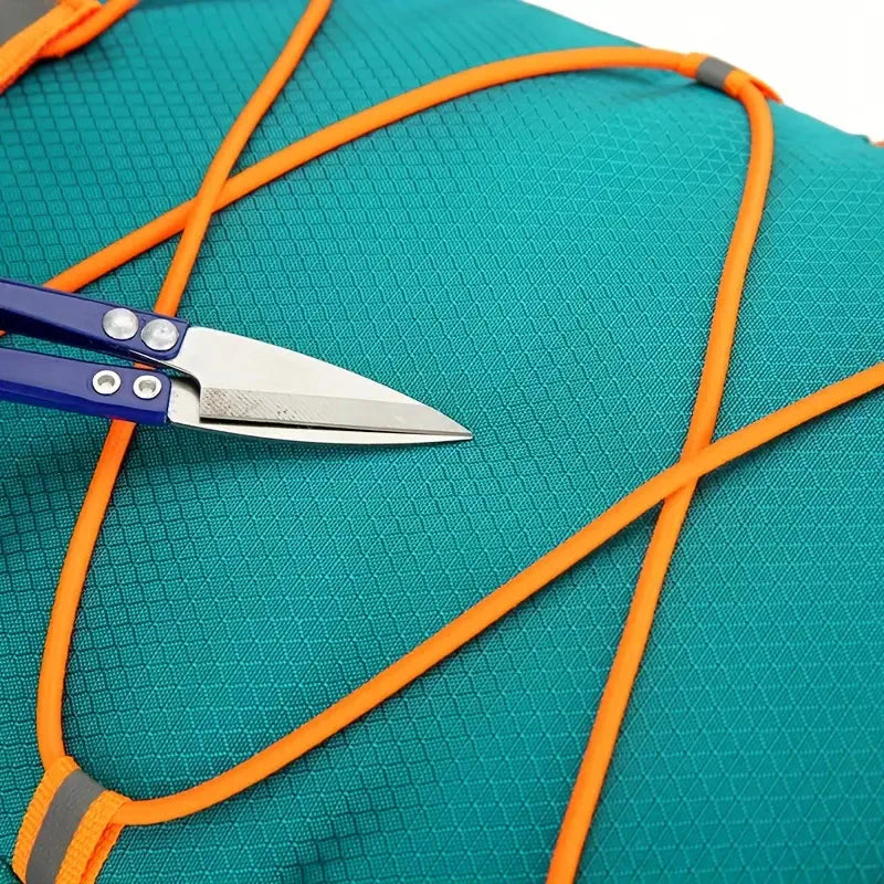 Wasserfester Fahrradrucksack mit Helmhalterung & Trinksystem