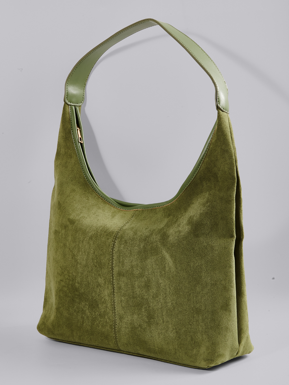Halbrunde Tote aus Veganem Leder – Stilvoll, Praktisch & Nachhaltig