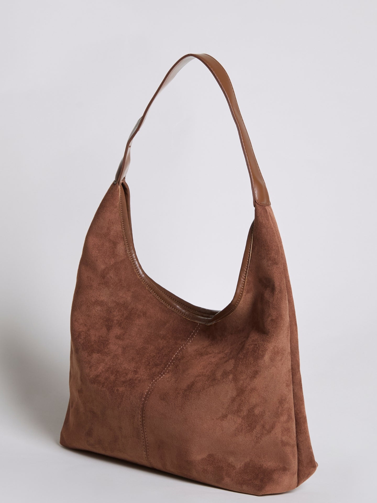 Halbrunde Tote aus Veganem Leder – Stilvoll, Praktisch & Nachhaltig