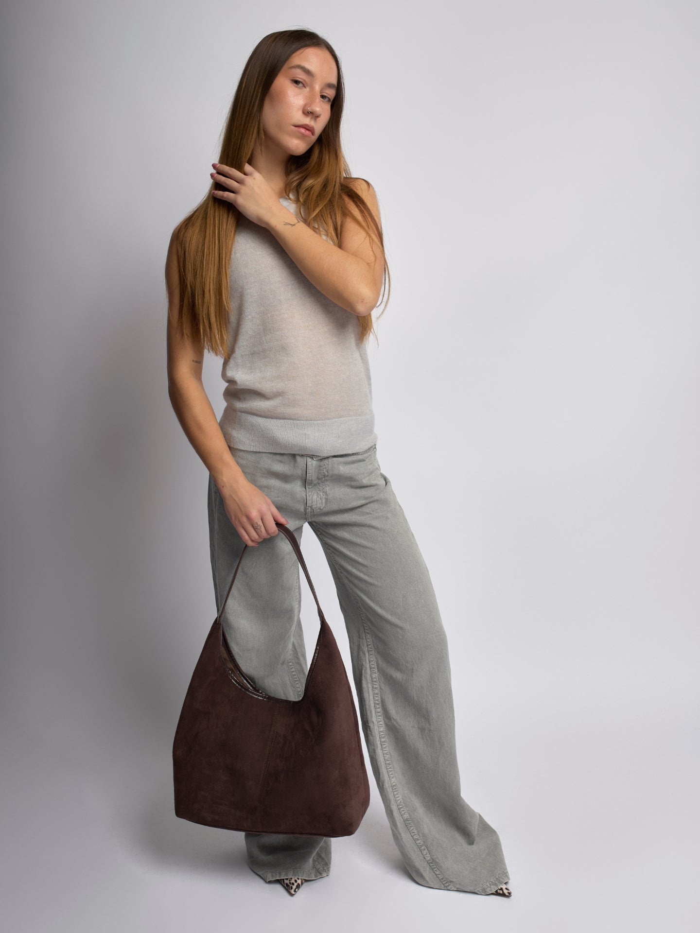 Halbrunde Tote aus Veganem Leder – Stilvoll, Praktisch & Nachhaltig