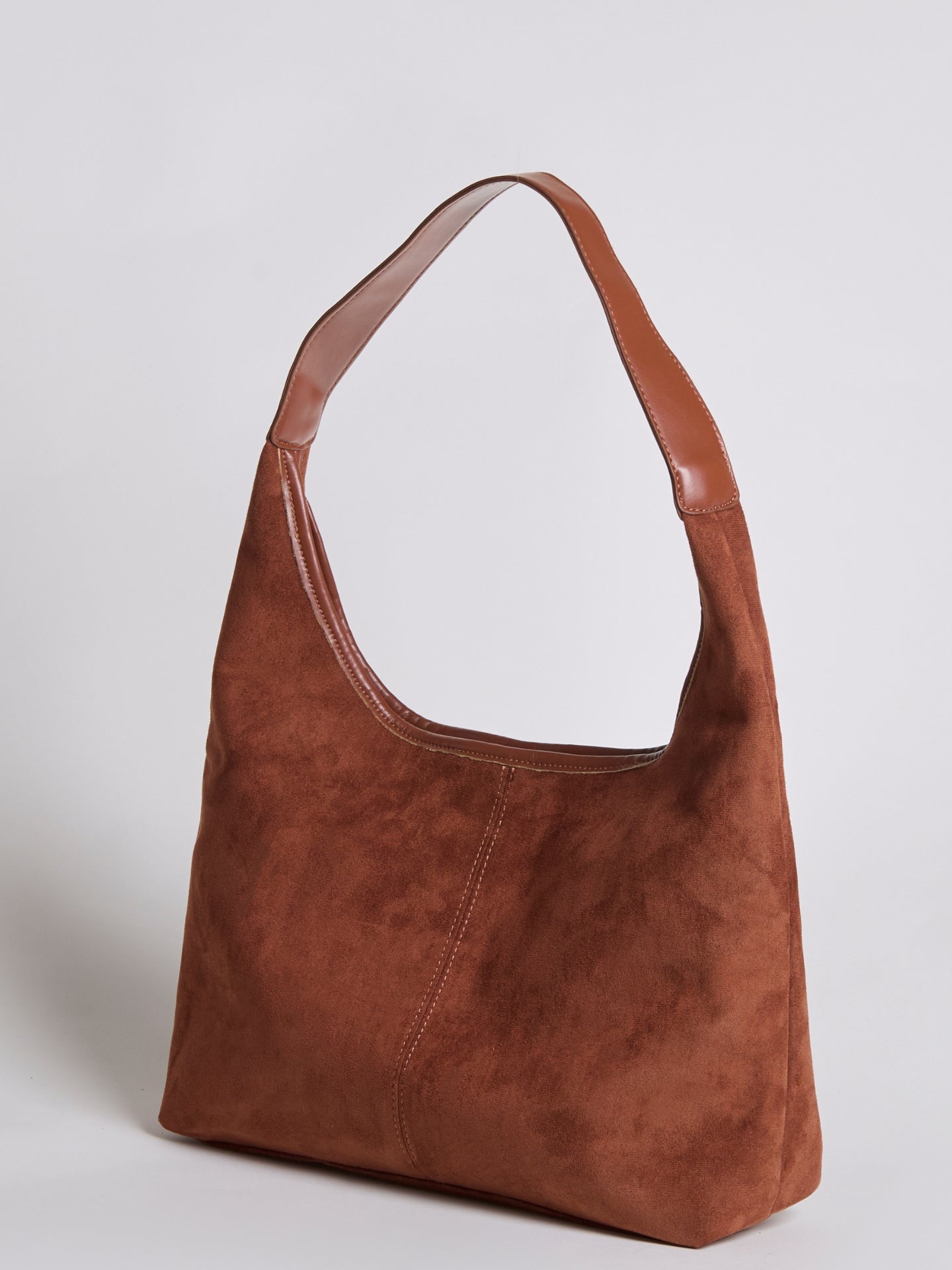 Halbrunde Tote aus Veganem Leder – Stilvoll, Praktisch & Nachhaltig