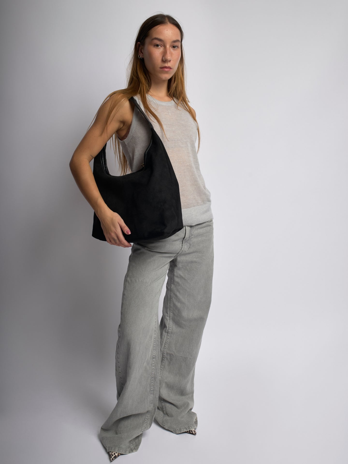 Halbrunde Tote aus Veganem Leder – Stilvoll, Praktisch & Nachhaltig