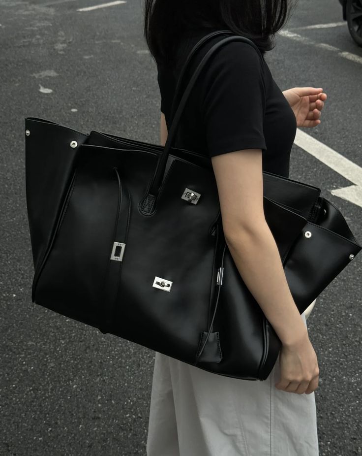 Chic Vegan Suede Tote – Elegante & Funktionale Alltagstasche