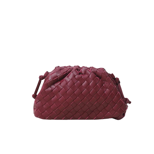 Beuteltasche aus hochwertigem veganem Leder – elegant & modern