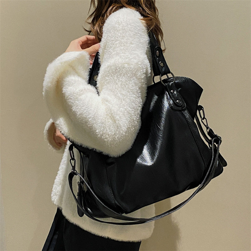 Vegan Schultertasche – Minimalistisch, Elegant & Alltagstauglich