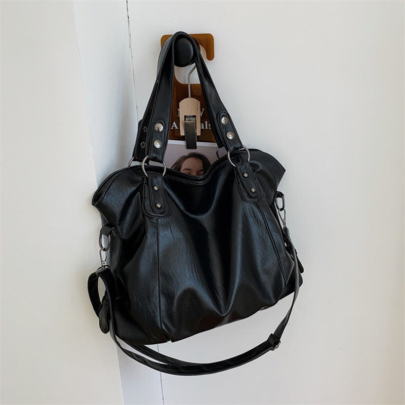 Vegan Schultertasche – Minimalistisch, Elegant & Alltagstauglich