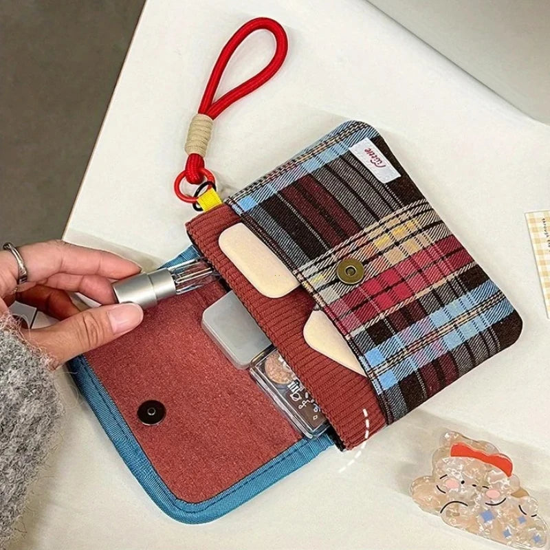 Kosmetiktasche mit Fächern – Reise-Organizer mehrfarbig