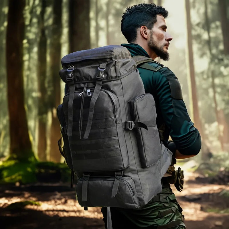 Armee-Tasche Outdoor 80–100L – wasserdicht, robust & bequem
