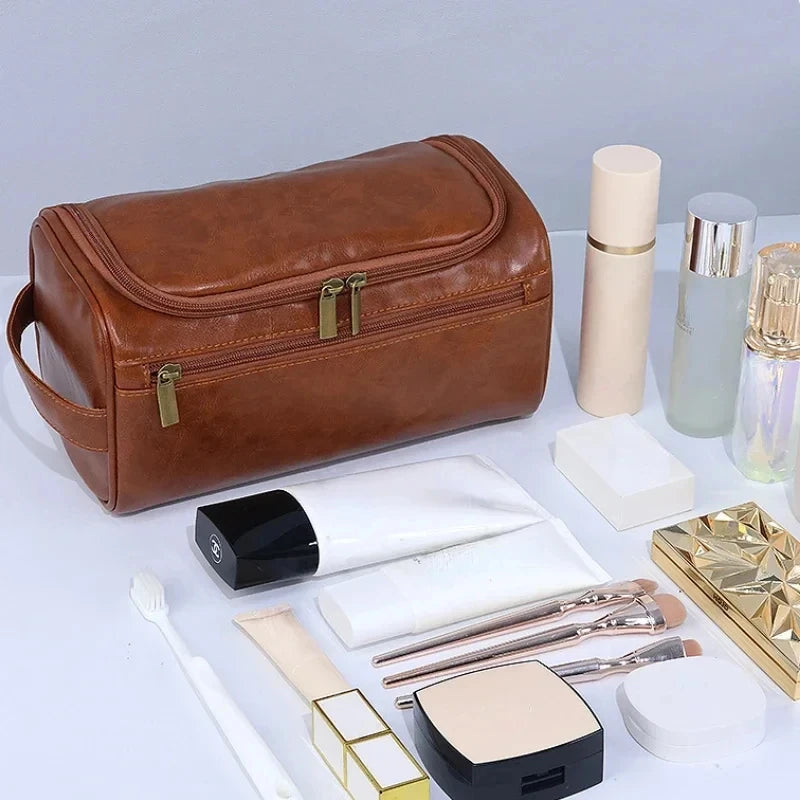 Kulturtasche Leder mit Haken – Hängend für Reise & Bad