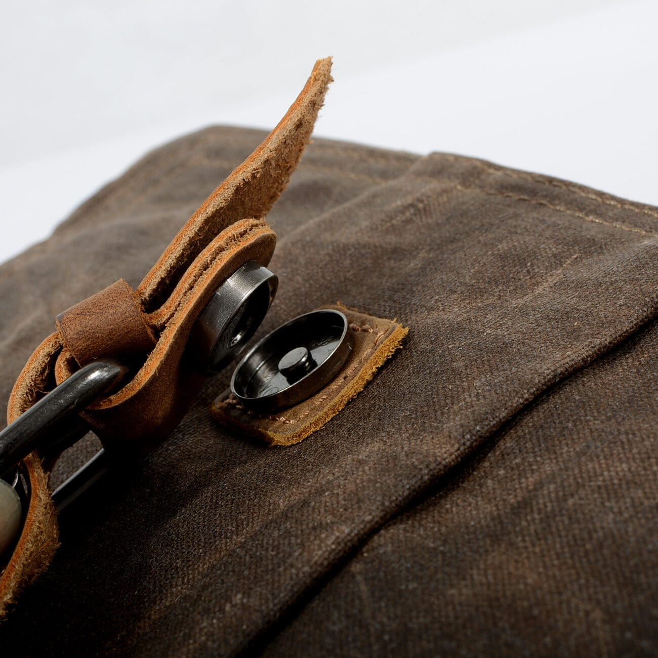 Vintage Messenger Bag – Gewachstes Canvas & Leder, Satchel 4L