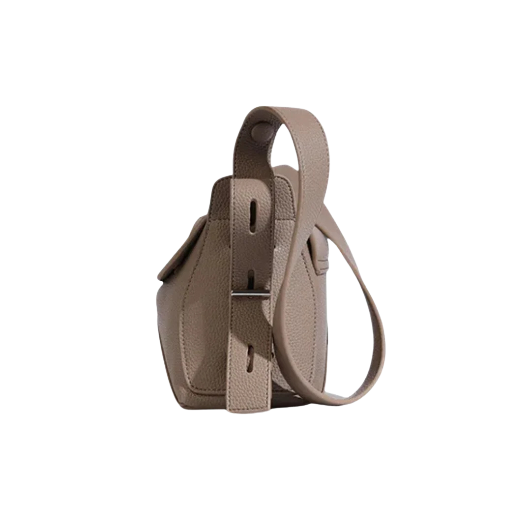 Handtasche aus veganem Leder mit raffinierter, sanft genarbter Textur 3L