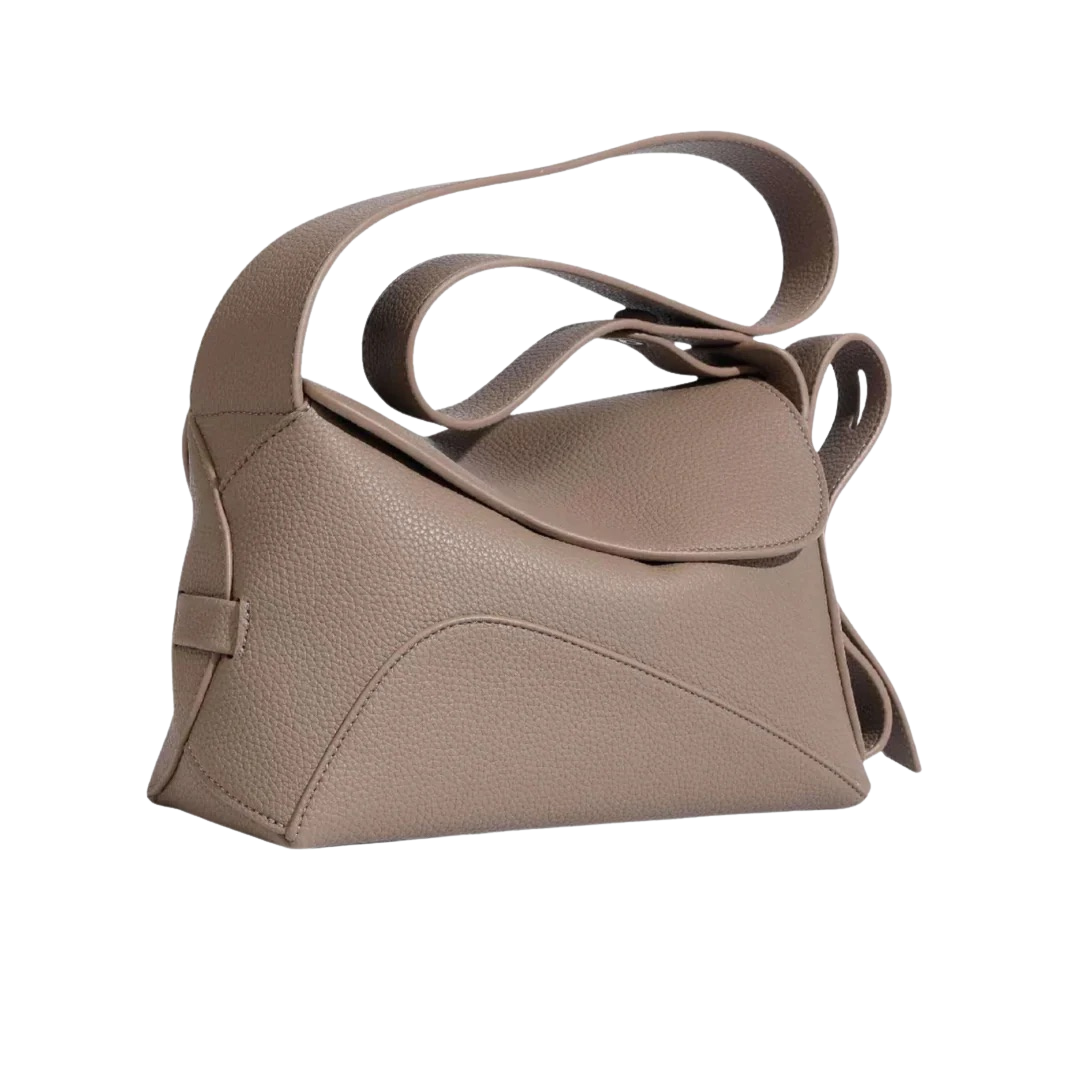 Handtasche aus veganem Leder mit raffinierter, sanft genarbter Textur 3L