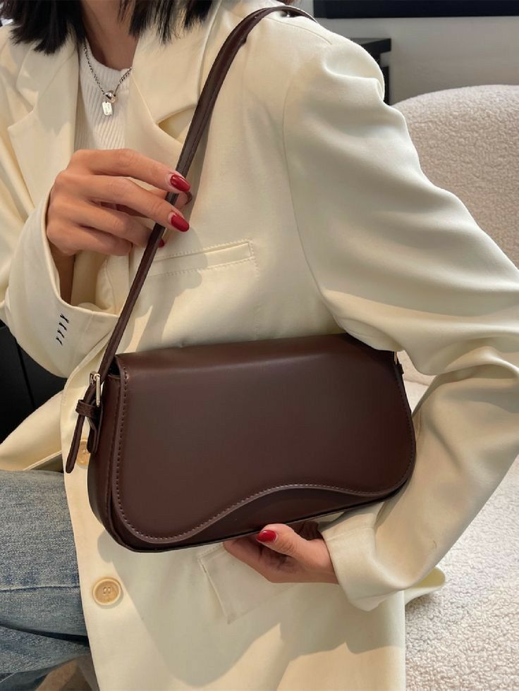 Luxuriöse Schultertasche aus Veganem Leder – Zeitlose Eleganz für Jeden Anlass