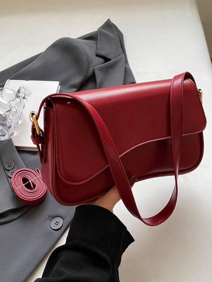 Luxuriöse Schultertasche aus Veganem Leder – Zeitlose Eleganz für Jeden Anlass